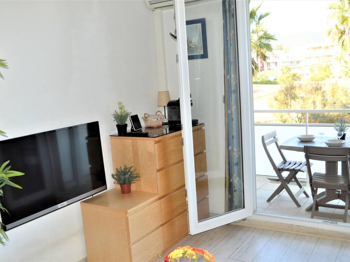 Studio Renove Climatise, 3 Couchages, Proche Port Et Casino A Cavalaire-Sur-Mer - Fr-1-226B-98 Экстерьер фото
